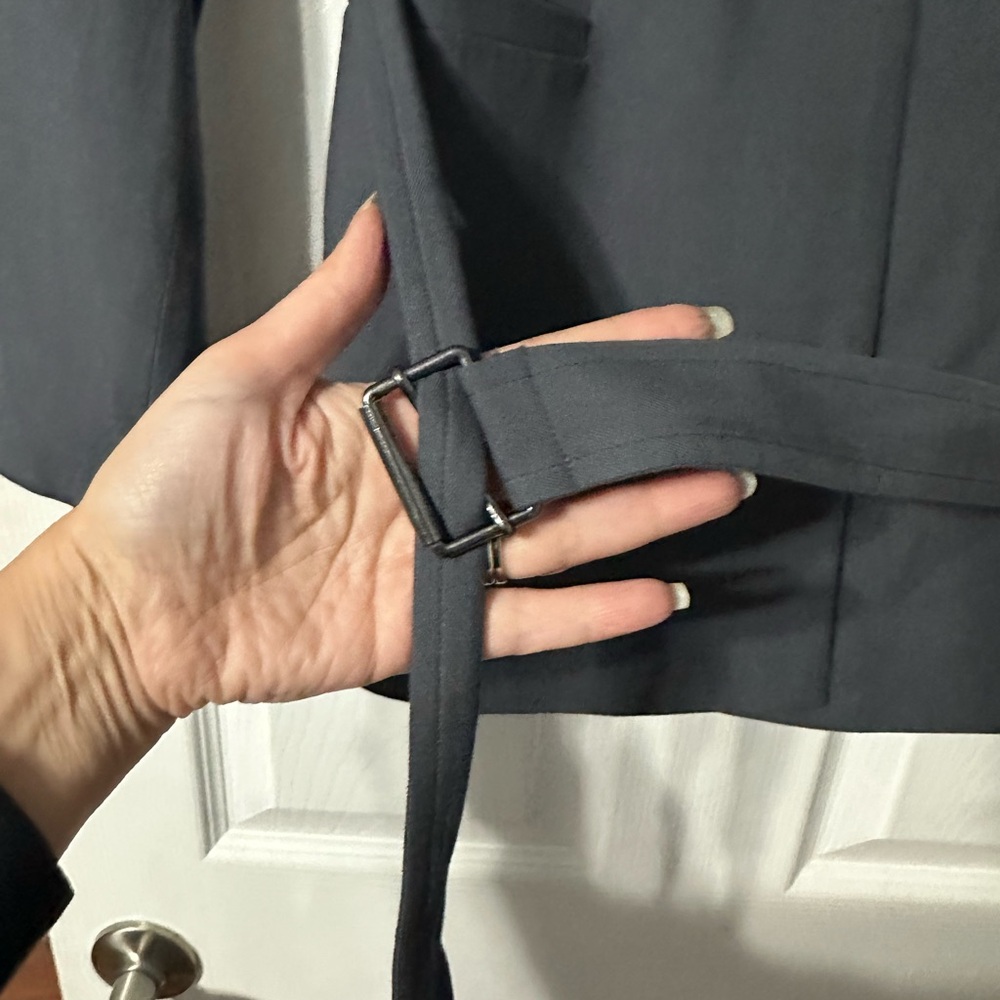 Banana Republic Single Button Belted Front Blazer - Picture 4 of 15